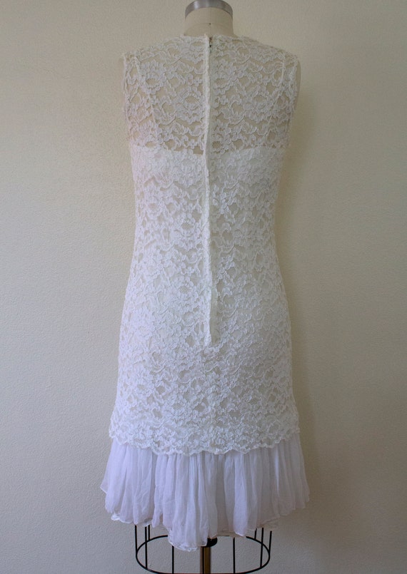 1960s White Lace Mini Shift Dress // Extra-Small … - image 4