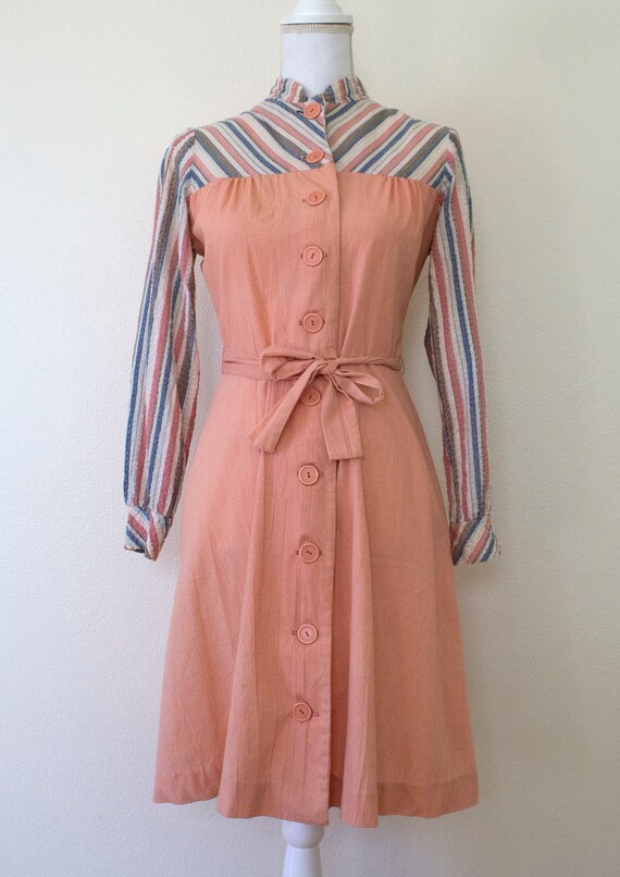 1970s Textured Cotton/Polyester Shirtdress // Med… - image 2