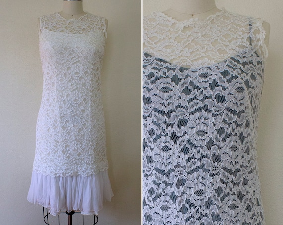 1960s White Lace Mini Shift Dress // Extra-Small … - image 1