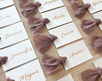 Chiffon Ribbon Place Cards, Calligraphy Place Cards, Minimal Place Cards, Place Cards Wedding, Name Cards Wedding, Wedding Table Names