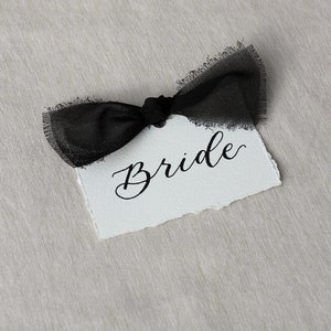 Deckle Edge Paper Calligraphy Place Cards, Wedding Place Cards with Chiffon Ribbon, Minimal Place Cards, Calligraphy Name Cards