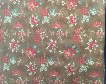 Moda Fabric ~ 1//2 yard ~ Audras Iris Garden ~ Brannock /& Patek ~ # 2105 16