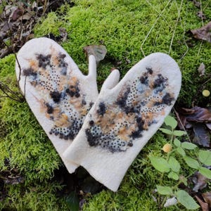 Beige felted wool mittens for women, Felt soft mittens gloves, Cozy winter woolen  accessory for arms for ladies, Christmas gift Mom