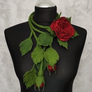 Felted wool necklace and brooch dark red rose, Felt lariat scarf with flower bouquet, Woolen floral jewelry for women
