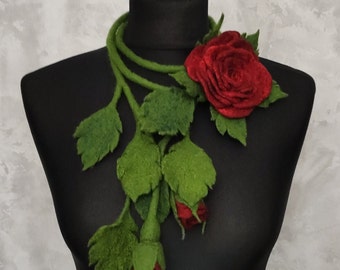 Felted wool necklace and brooch dark red rose, Felt lariat scarf with flower bouquet, Woolen floral jewelry for women