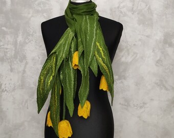 Felted wool green scarf with yellow tulips, Felt woolen light women's flower accessory, Beautiful floral necklace for mom, Felt floral scarf