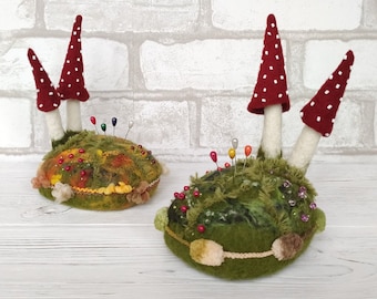 Felt wool handmade pin cushion scene with mushrooms, Felted large pincushion gift for tailor sewer mom grandma, Felted pincushion mushrooms