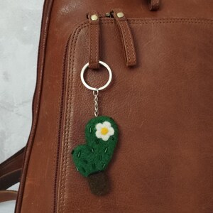Cactus de breloque en feutre de sac, breloque de sac fait main en laine mignonne, breloque de sac accessoire en feutre, cadeau pour soeur pour ami pour fille