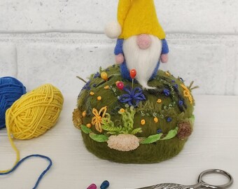 Gevilt kabouterspeldenkussen, handgemaakt wollen naaldkussen, naaikamerdecor, cadeau voor kleermaker