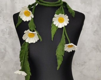 Daisy Felted Necklace Scarf – Wool Floral Lariat – Boho Eco Jewelry – Handmade Gift for Her– Boho Gift Idea – Gift for Mom –  Eco felt scarf