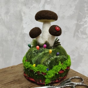 Felt cute pincushion mushroom,s Handmade wool felted pin cushion, Gifts for seamstress, Needle case, Gift for sewer, Gift for grandmother