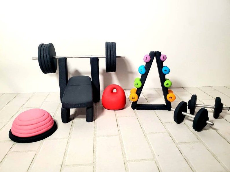 Simple Workout Cake Toppers for Gym