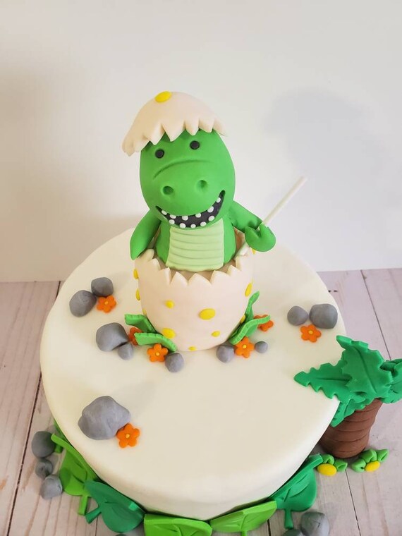 Gâteau d'anniversaire dinosaure - Recettes Tendances Cake Design