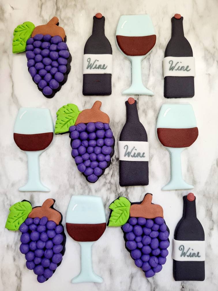 Wine Cupcake toppers, Wine glass cupcake toppers, Wine bottle cupcake toppers, Wine Lovers cupcake toppers, Fondant Wine cupcake toppers