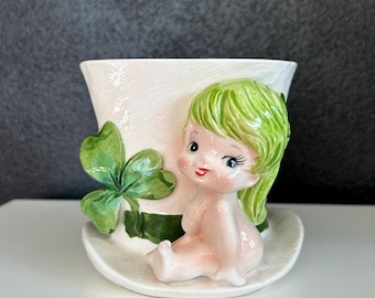 Relpo St Patrick’s Day Planter Girl Sitting on Top Hat With Shamrock