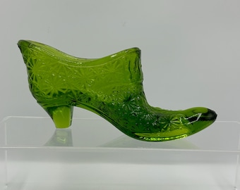 Daisy and Button Green Glass Slipper Shoe