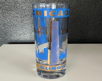 Vintage Chicago Souvenir Glass Featuring Points of Interest Around the City - Illinois Tourism