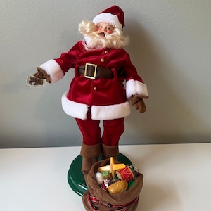 Coca Cola Santa, 1999 &quot;Hospitality&quot; Santa Clause With Bag of Toys and Original Box and Paperwork, From 1948 Haddon Sunblom
