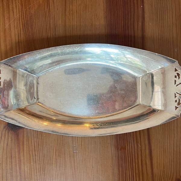 Vintage Art Deco Silver Plate Bread Tray, Meriden Silver Plate International Pierced Art Deco Design Tray,  Silver Plate Catch All