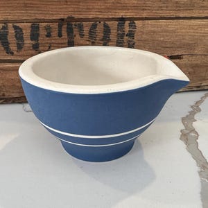Mason and Cash Navy Stripe Mortar or Mixing Bowl: English Kitchen Ceramic, 12 oz