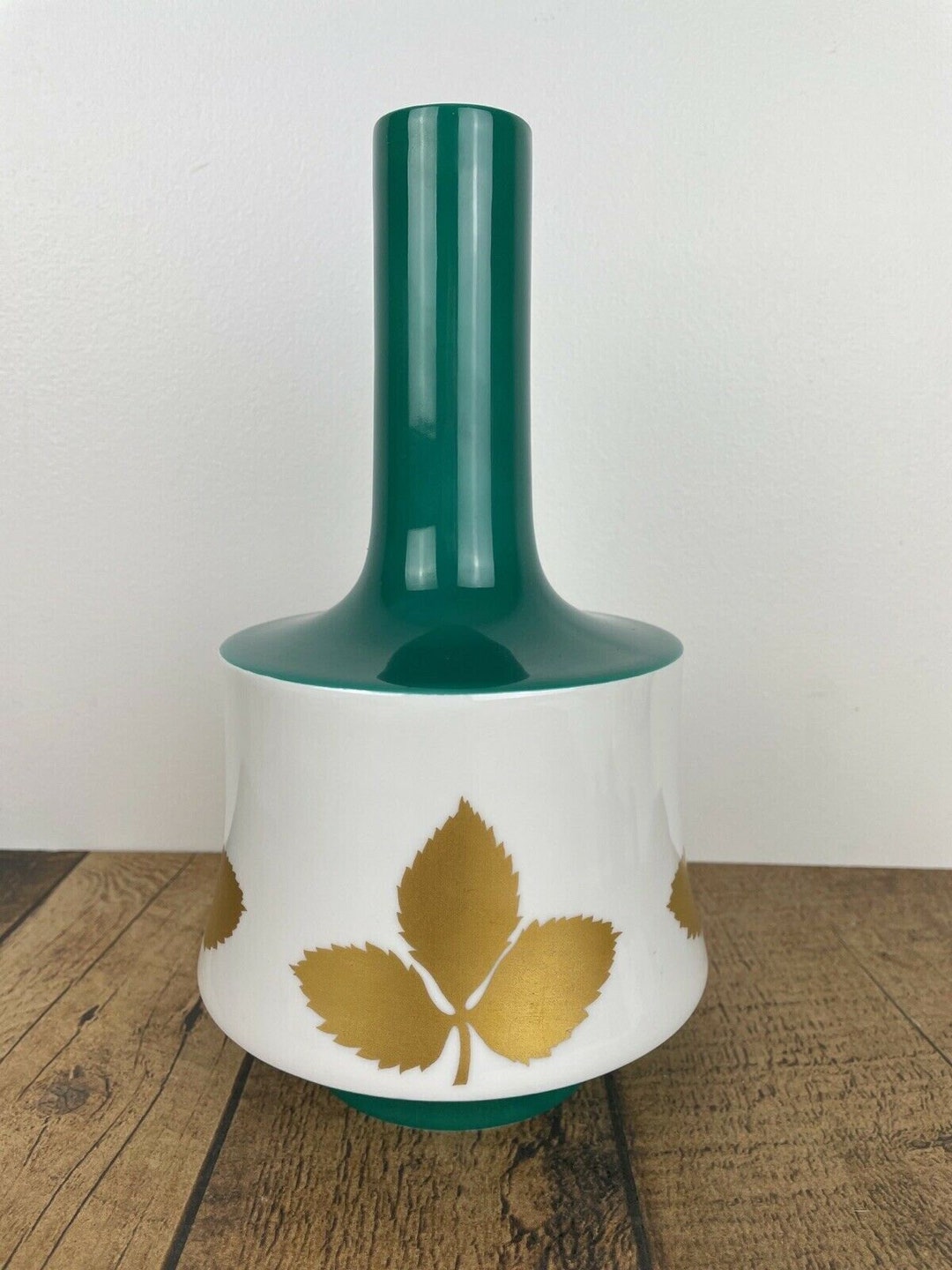 Bavaria Tirschenreuth Vase 4679 MCM Mid Century Emerald Green Gold Leaf ...