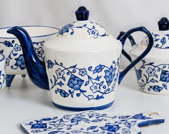 Hand-Painted Blue Floral Ceramic Teapot with Lid, Lovely Floral Design, Blue and White Ceramics, Perfect for Tea Lover, Housewarming Gift