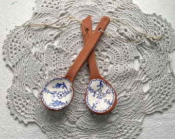 Set of 2, Floral Ceramic Spoons, Vintage Effect Floral Spoons, Cottage Decor, Red Clay Artisan Spoons, Housewarming Gift