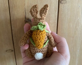 Tiny Carrot Backpack Crochet Pattern (For toys)