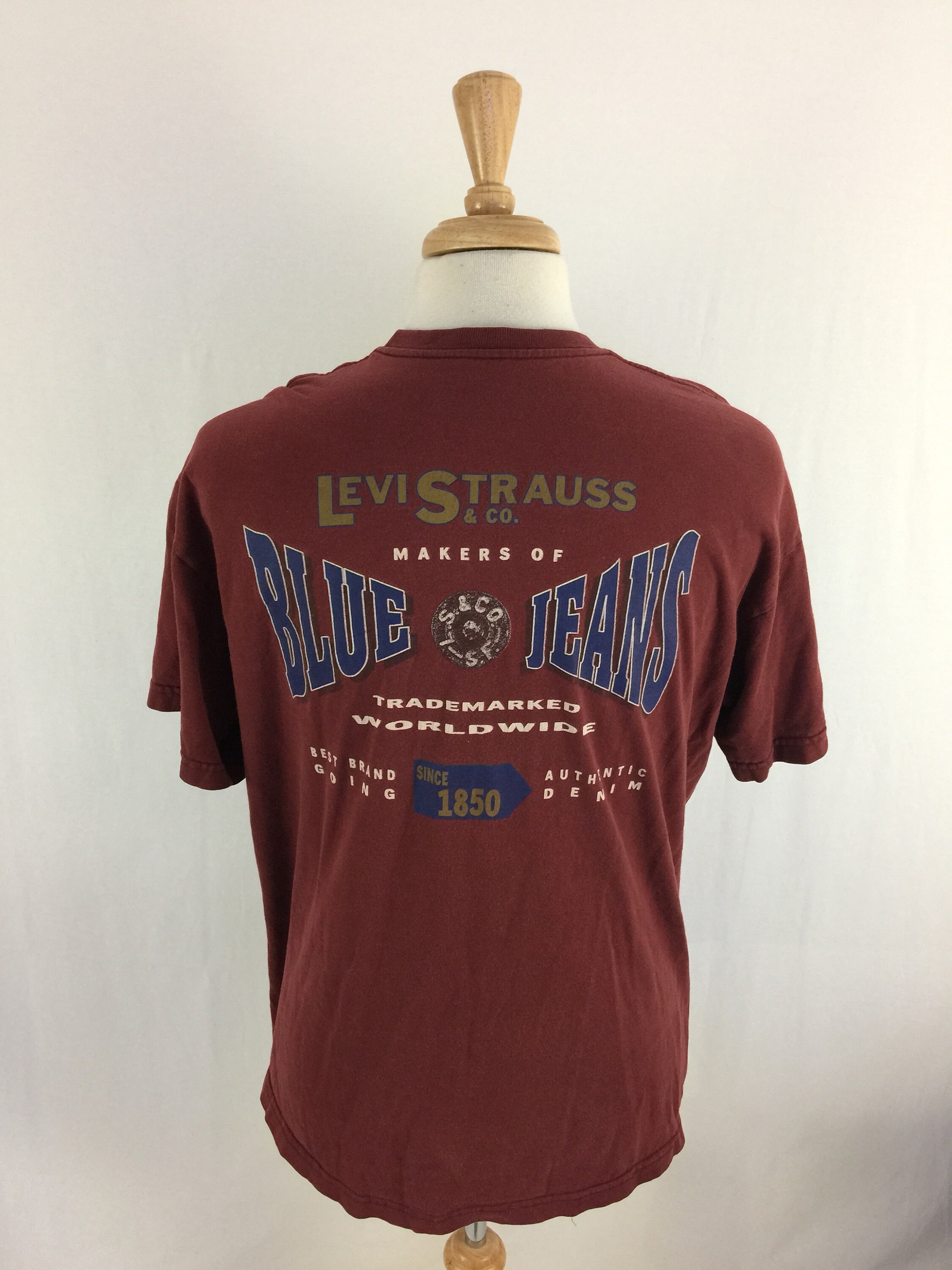 burgundy levis