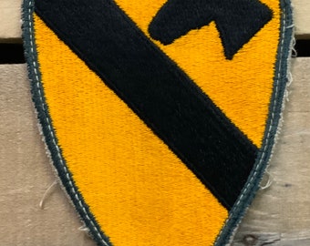 Vintage 40s US Army 1st Cavalry Division WWII Gold & Black Patch 5 1/2in x 4in