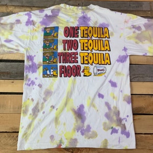 Vintage 90s Nuevo Laredo Tequila “One Tequila, Two...” Tie Dye T Shirt Sz Large