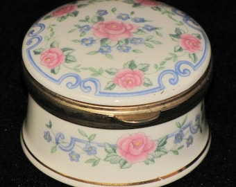 Adorable vintage Falcon China Staffordshire England Hinged Trinket Box England