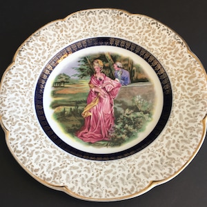 Prato de parede decorativo colecionável com cena romântica da Ascot Wood and Sons