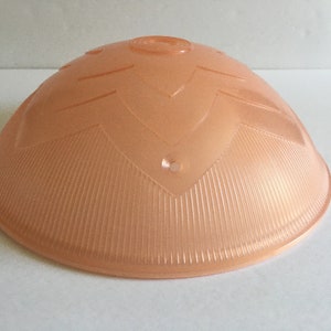 Adorable abat-jour suspendu en verre rose, époque déco 1930-1940