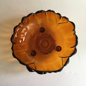 Vintage Indiana large dark Amber Glass serving or decorative Bowl