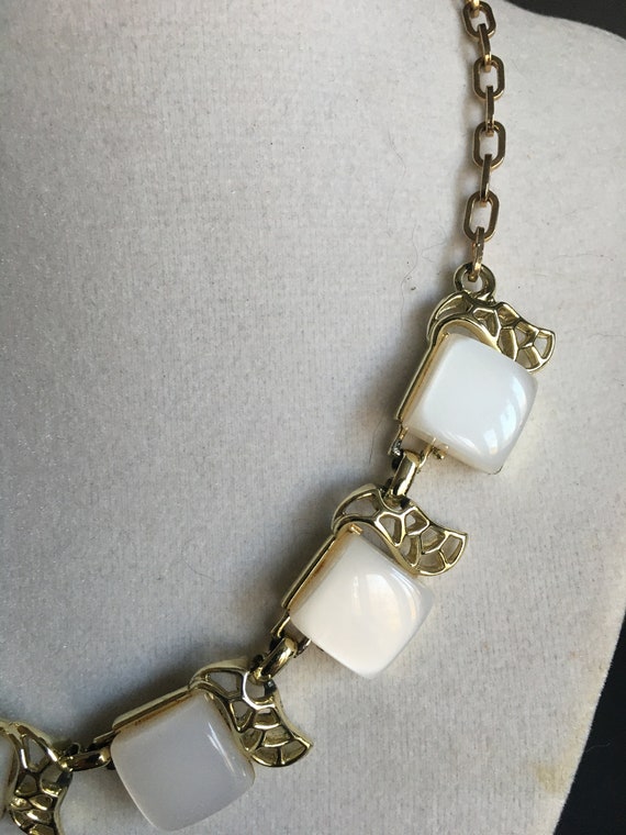 Lovely Vintage Creamy White Chicklet Necklace wit… - image 3