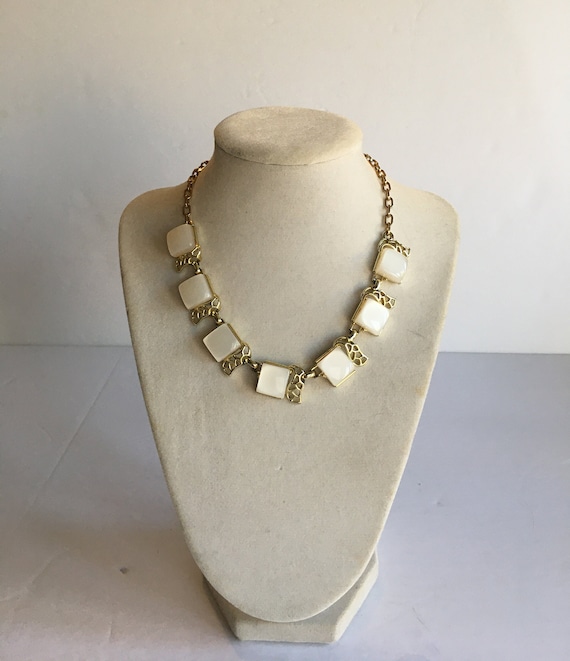 Lovely Vintage Creamy White Chicklet Necklace wit… - image 1