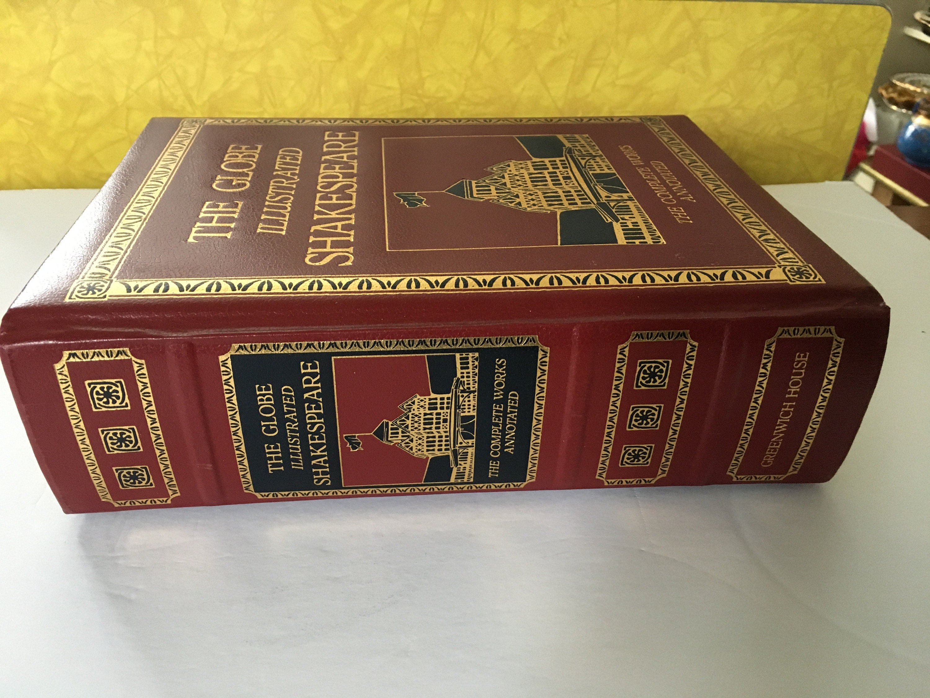 洋書 Shakespeare Around the Globe 洋書 Shakespeare Around the Globe 81zpqpIl7EL.jpg