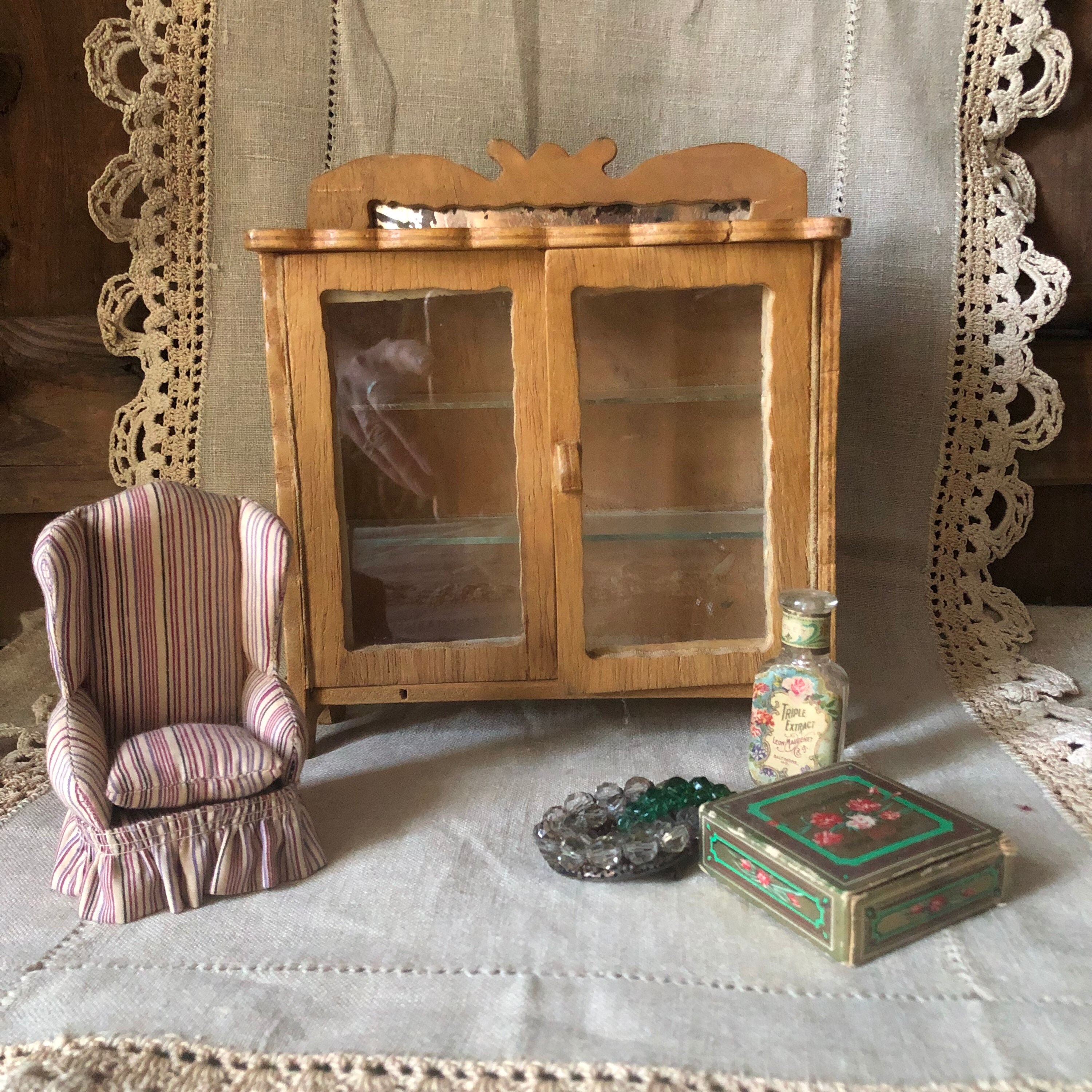 Armario de madera vintage Pequeño | Etsy