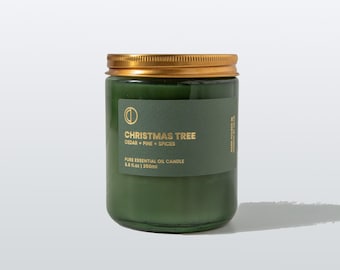 Christmas Tree (Cedar + Pine + Spices) | Green Jar Candle