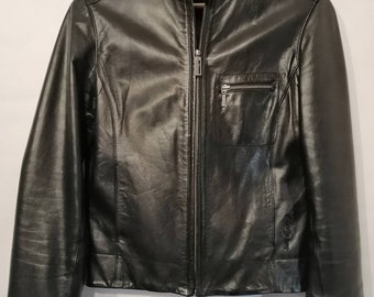 SEGUNDA MANO Chevignon jacket motera de piel de vaca negra Cafe Racer style mujer mediana