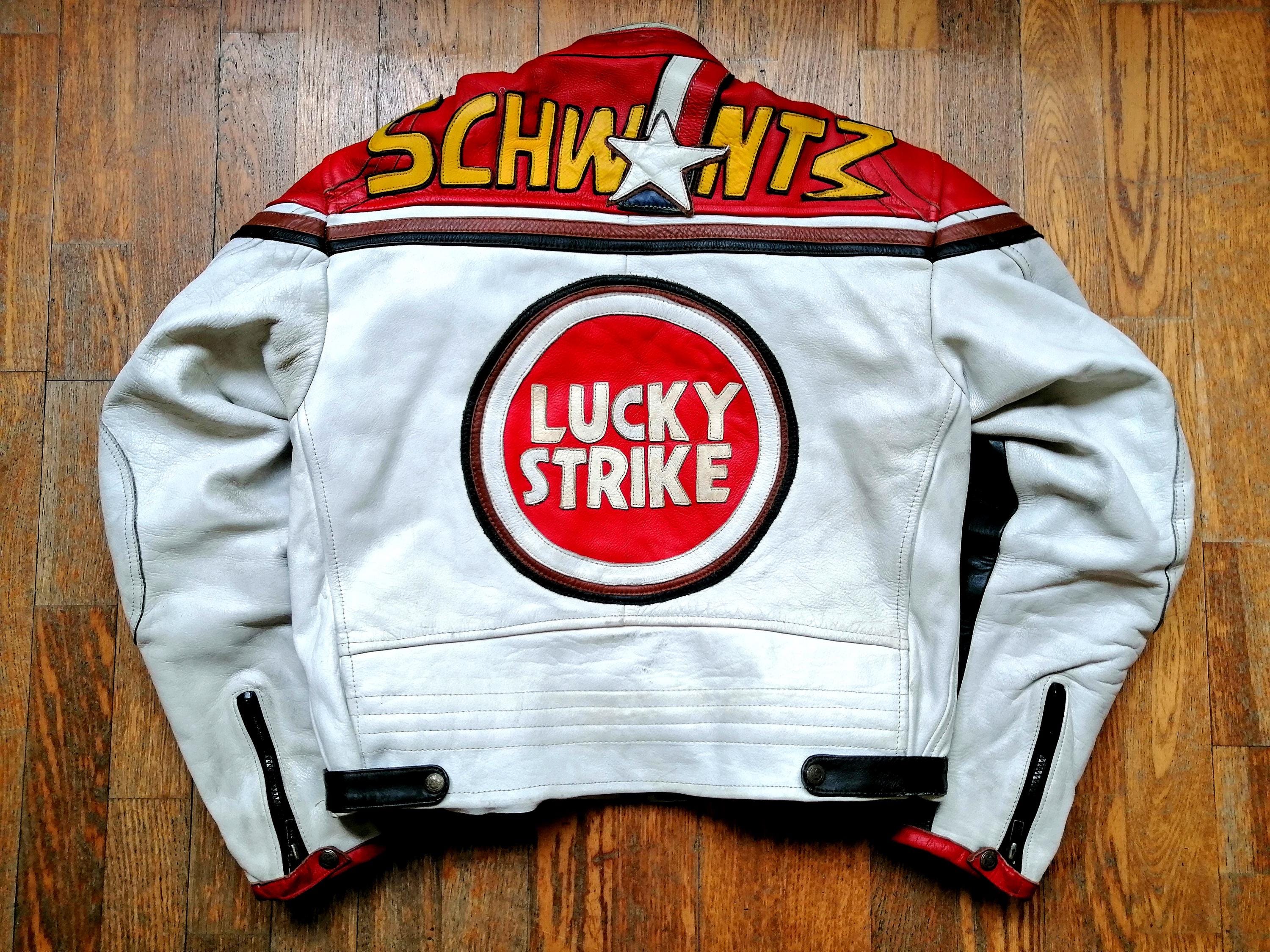 90年代のランニングスタイルのレザージャケット、ラッキーストライク