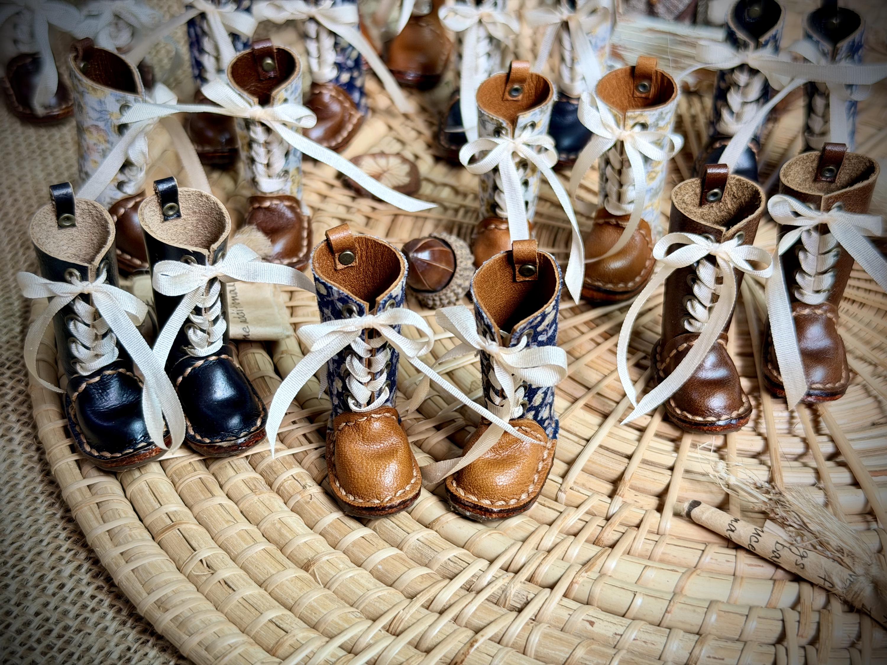 ブライス人形のブーツ - Etsy 日本