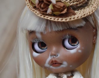Blythe custom re-apint face-up OOAK By Kitasin Dolls House