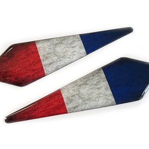 2x French Rustic Effect Flag Car Wing 3D Domed Gel Decal Sticker Badges