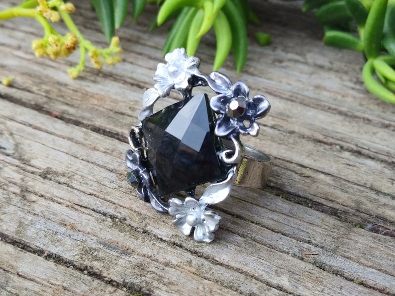 Vintage Floral Adjustable Ring Black /& Silver Boho Statement Ring