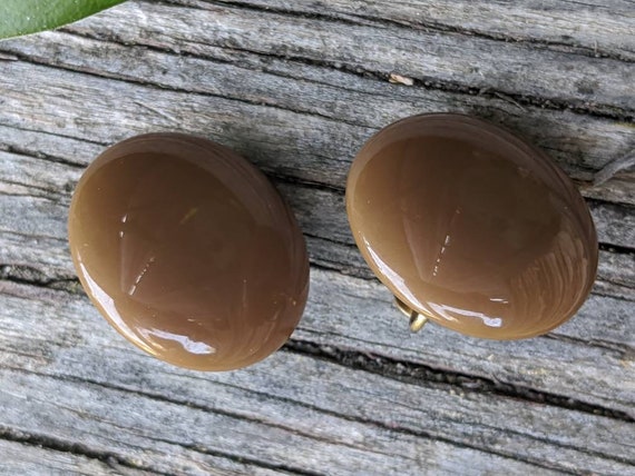 Vintage Bakelite Taupe Brown  Earrings - Mid Cent… - image 2