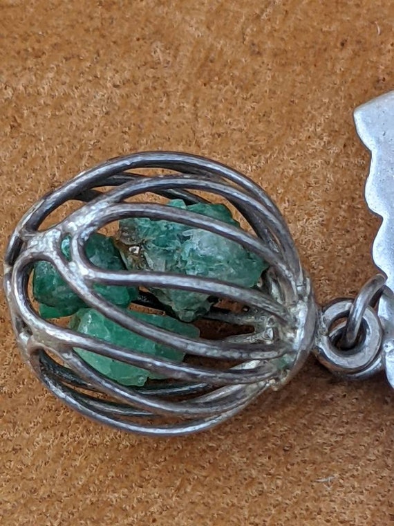 Vintage Columbian Raw Emerald Silver Cage Brooch … - image 10