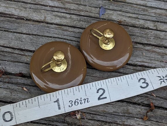 Vintage Bakelite Taupe Brown  Earrings - Mid Cent… - image 3