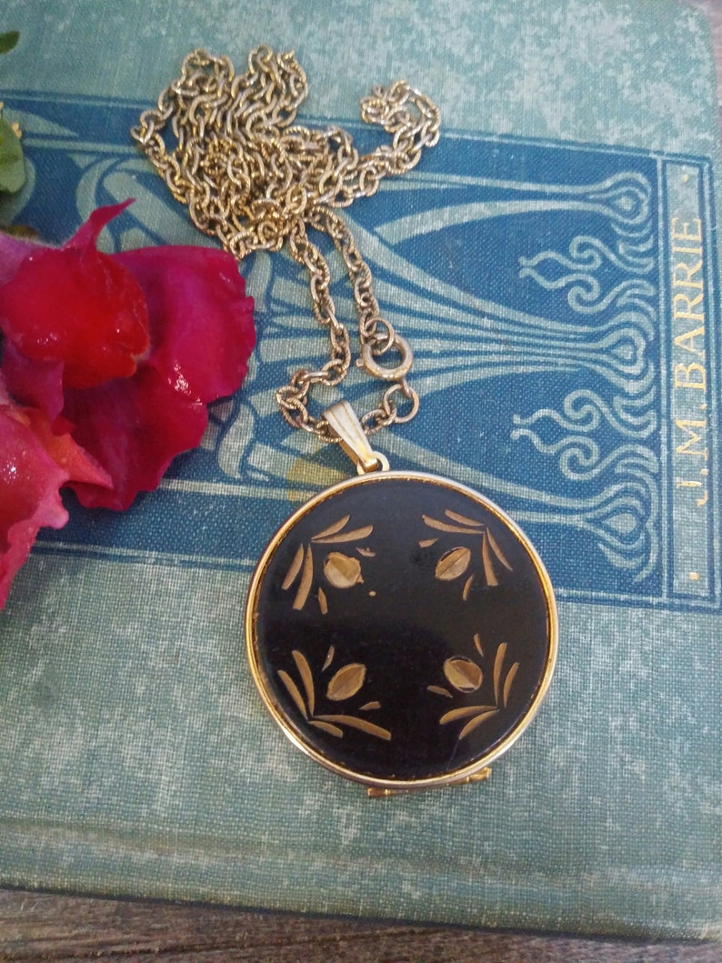 Black /& Gold Locket Pendant Vintage Damascene Locket Necklace